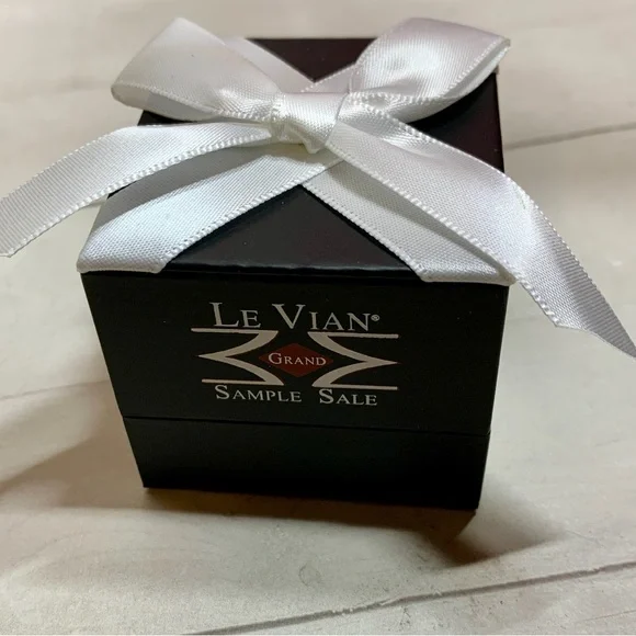 Levian Rose Gold and Brown Necklace Like New - Picture 9 of 9